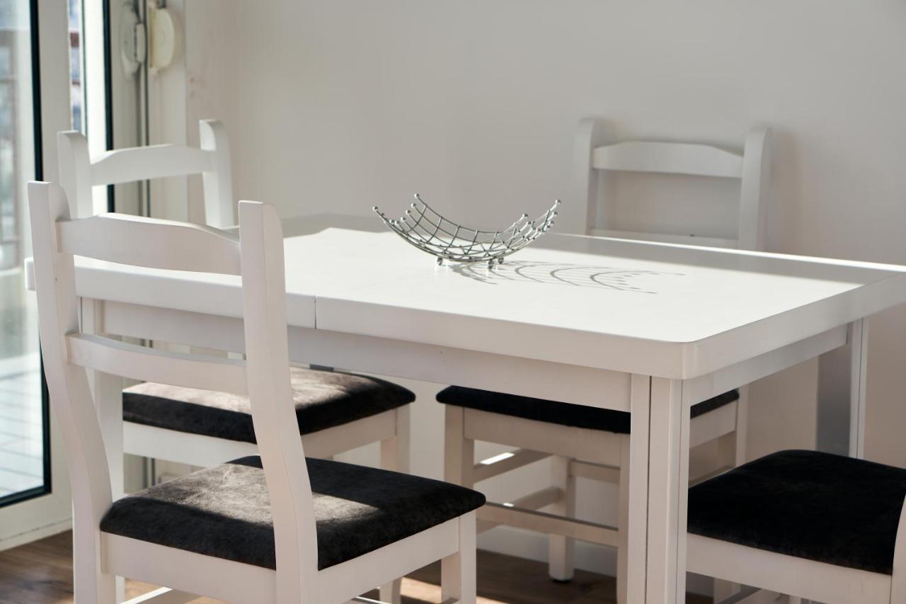 Central Beach Apartment Saranda Kültér fotó