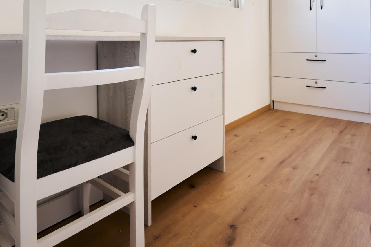 Central Beach Apartment Saranda Kültér fotó